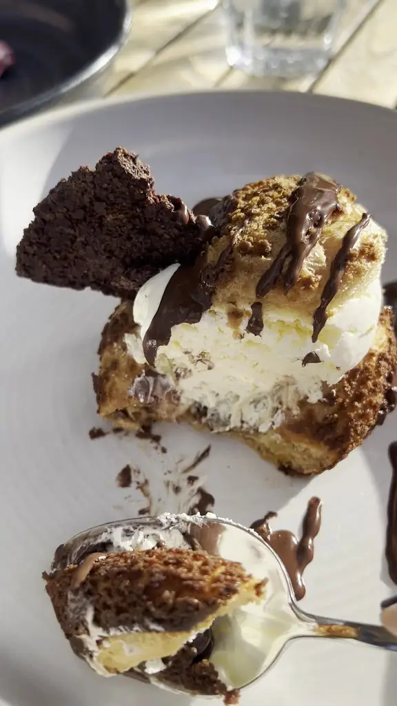 Coppa Club Cobham_Cobham_slider_image_2