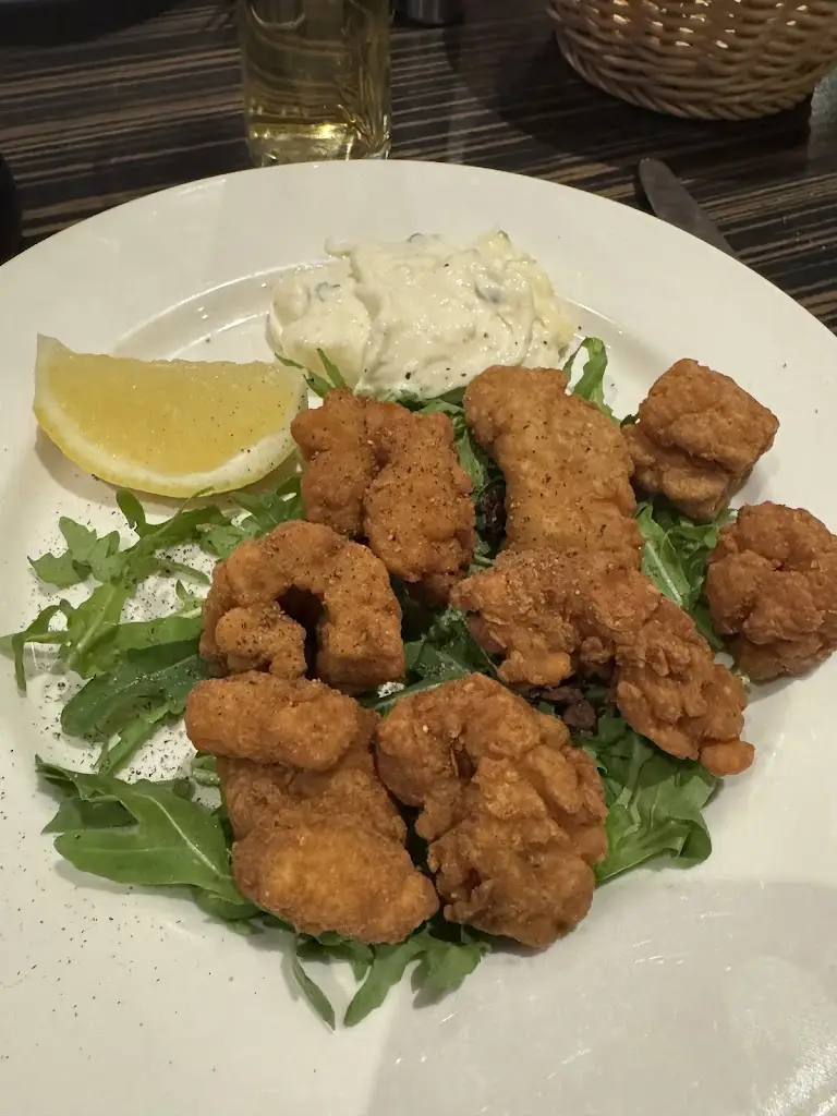 Elana Holmes_A Casa_Cobham_review