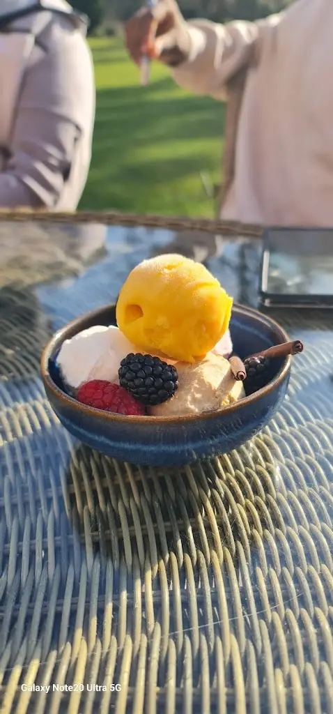 Julie Erdmann_FORK_Ascot_review