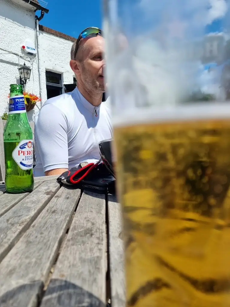 Menu_The Bear_Cobham_image_5