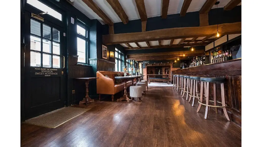 The Bear restaurant in Cobham