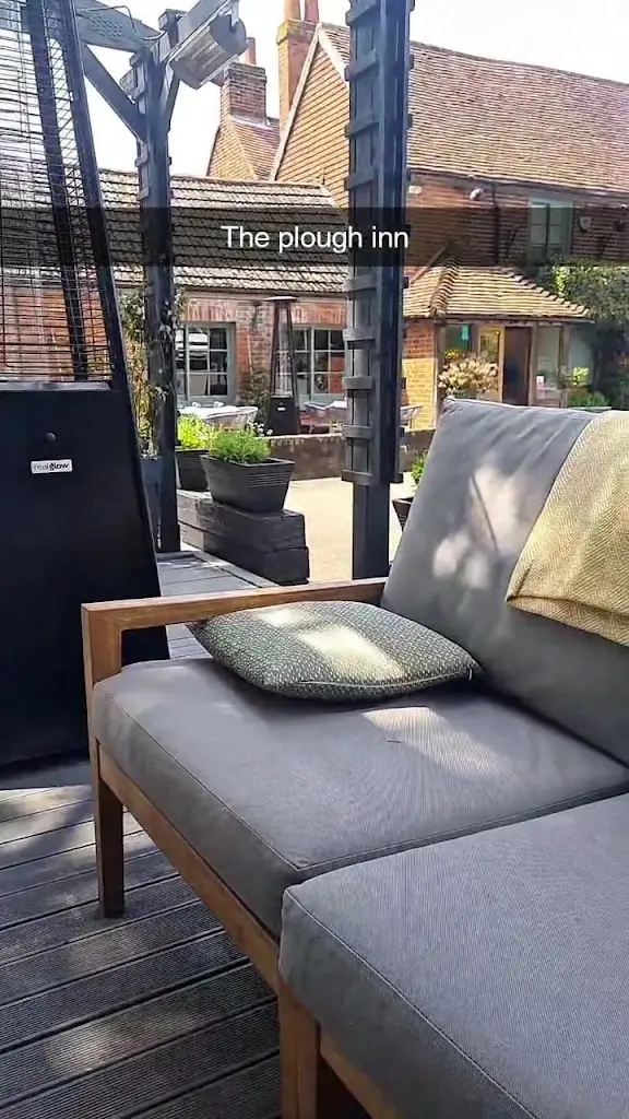 The Plough Inn_Cobham_slider_image_2