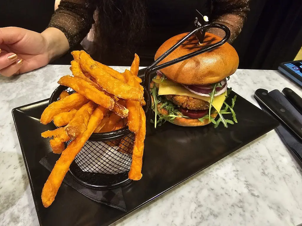 Menu_Gourmet Burger Club - Cobham_Cobham_image_8