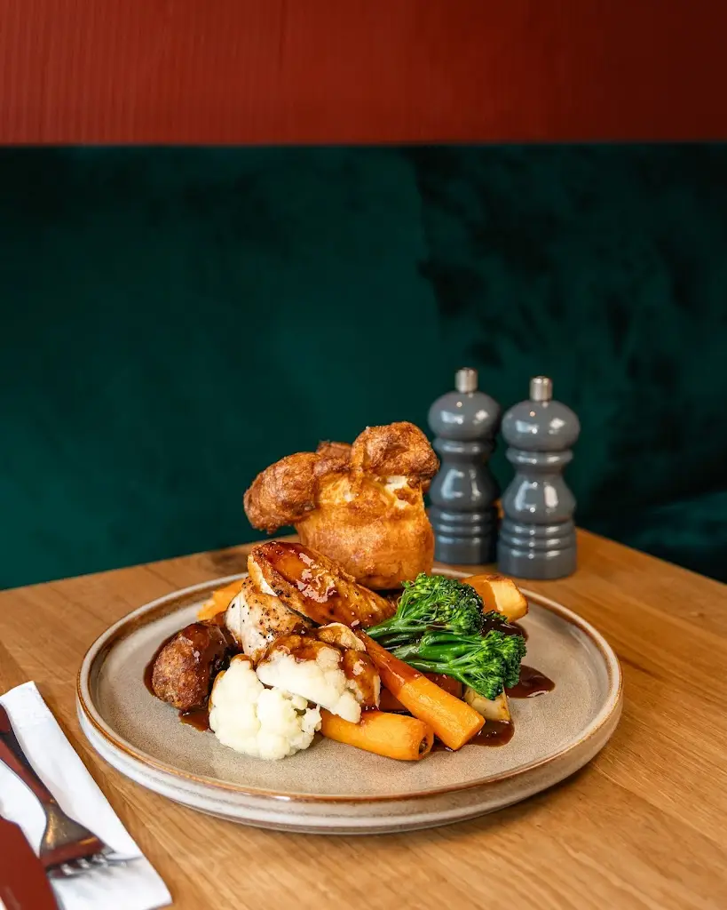 Menu_Seven Hills Restaurant, Bar & Terrace_Cobham_image_3