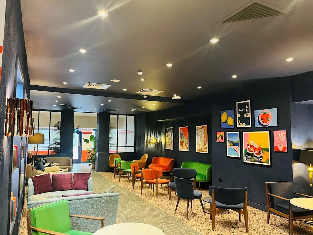 Seven Hills Restaurant, Bar & Terrace_Cobham_slider_image_1