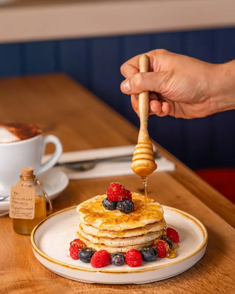 Seven Hills Restaurant, Bar & Terrace_Cobham_slider_image_2