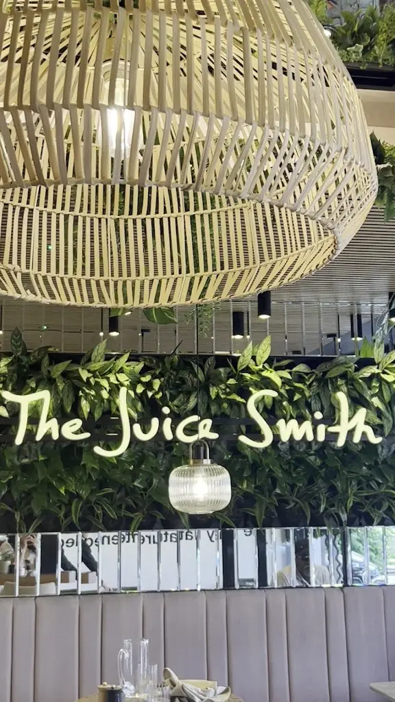 The Juice Smith_Cobham_slider_image_2