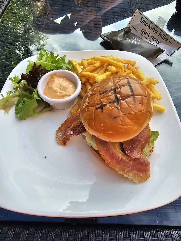 Justin Fryer_The Running Mare._Cobham_review