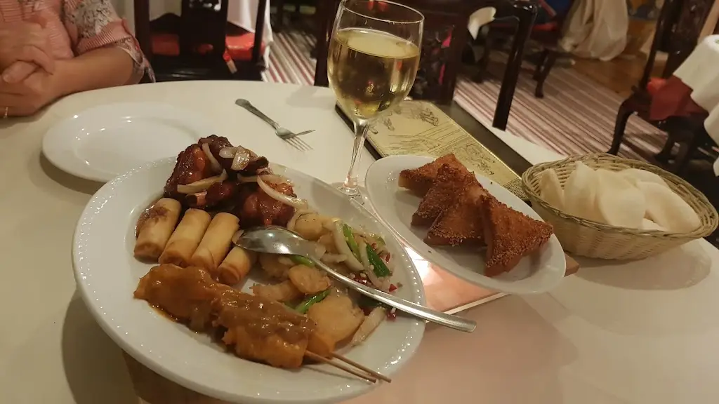 Menu_China Moon_Colsterworth_image_5