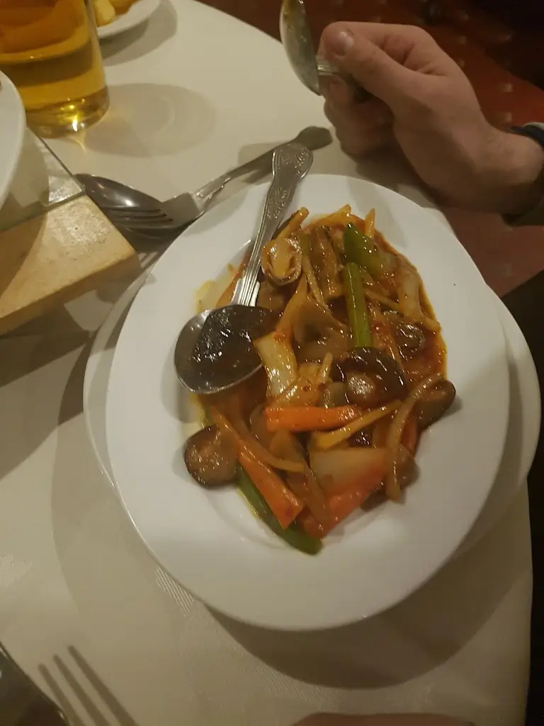 Menu_China Moon_Colsterworth_image_9