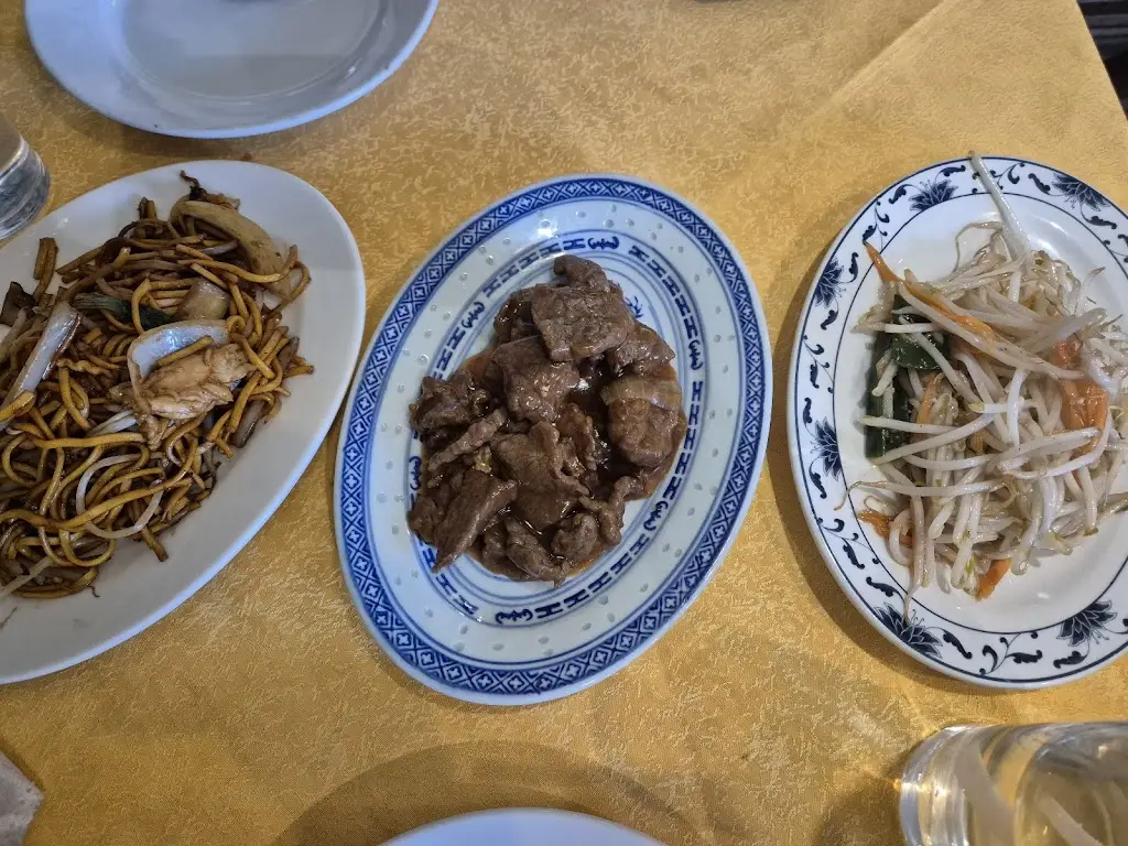 Paulina W_China Moon_Colsterworth_review