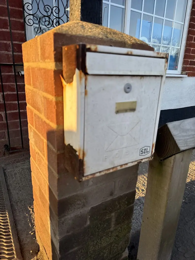 Geoff Betts_Riverside Transport Cafe_Colnbrook_review