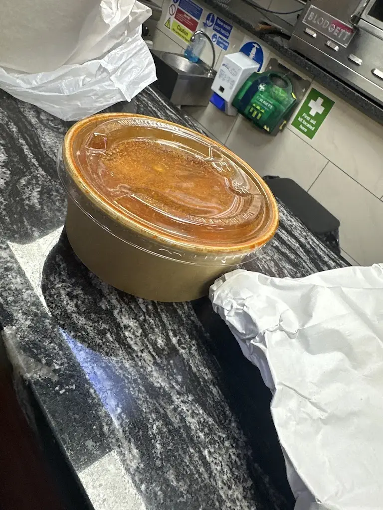 eddy uka_The Village Grill_Colnbrook_review