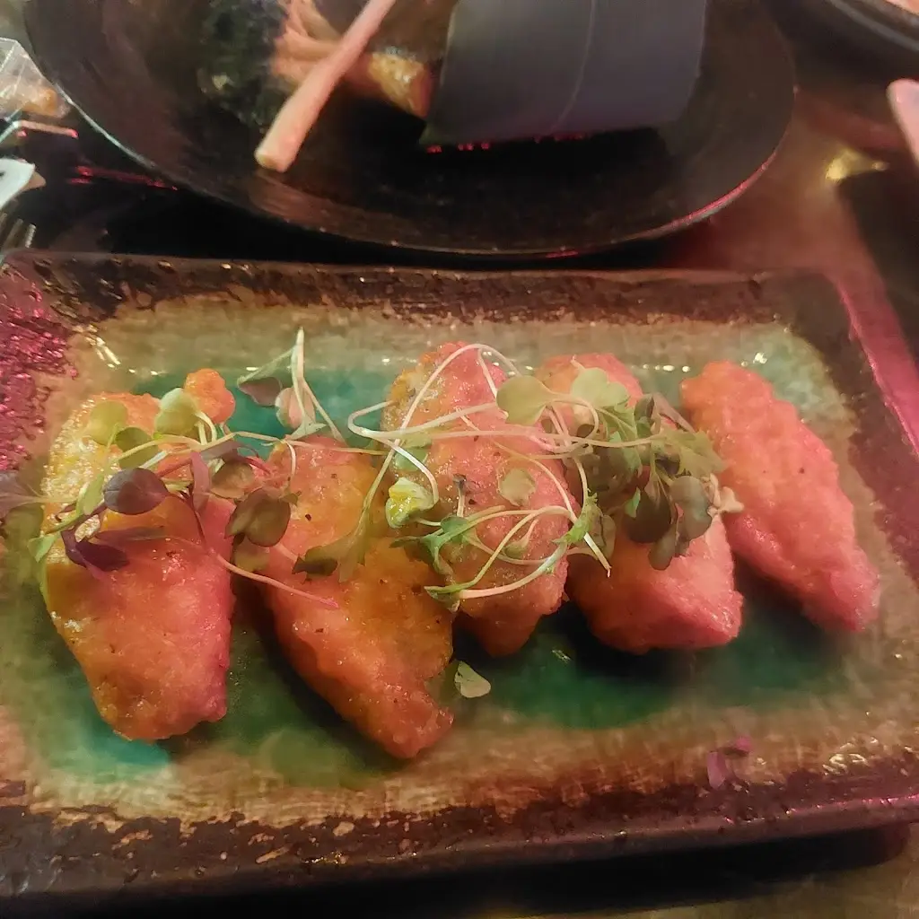 Kizzy Augustine_Atlantis Lounge and Restaurant_Colnbrook_review