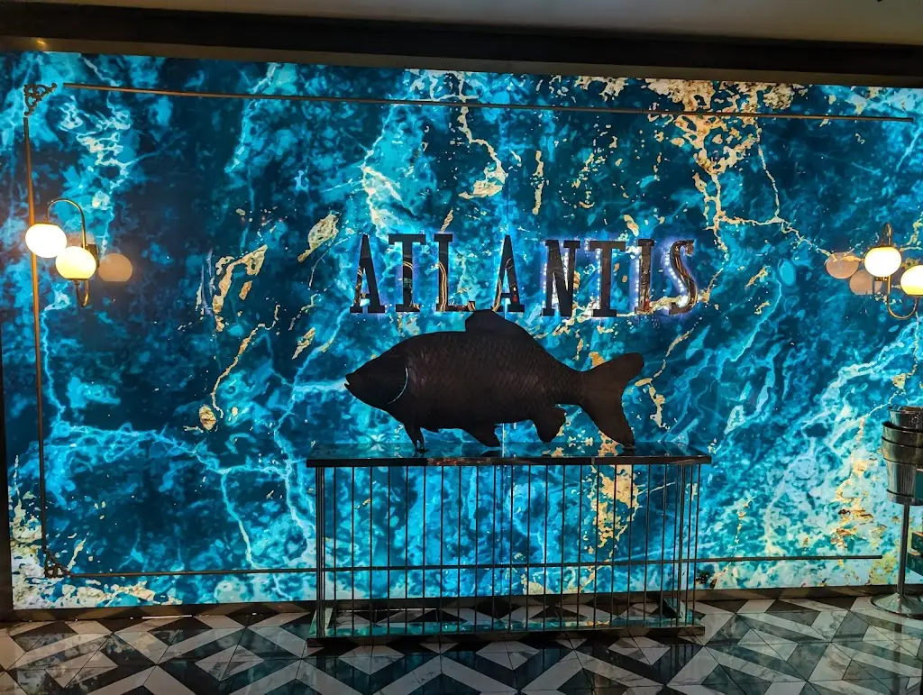 Esther Baylis_Atlantis Lounge and Restaurant_Colnbrook_review