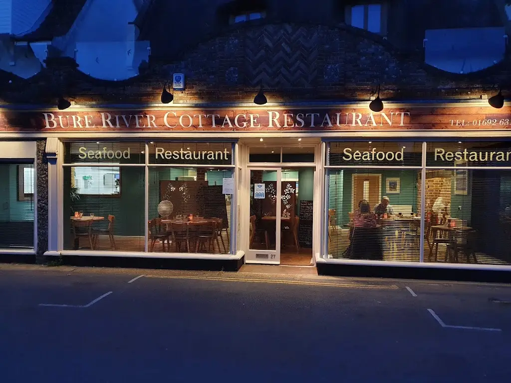 Bure River Cottage Restaurant_Coltishall_slider_image_1