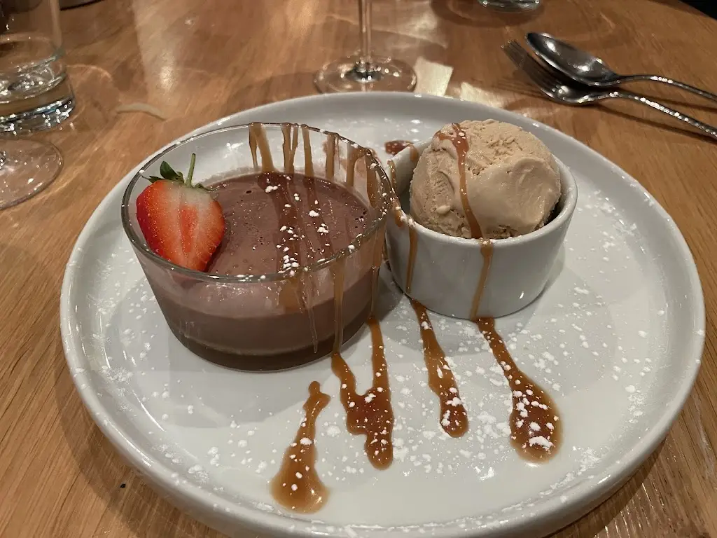 Bure River Cottage Restaurant_Coltishall_slider_image_3