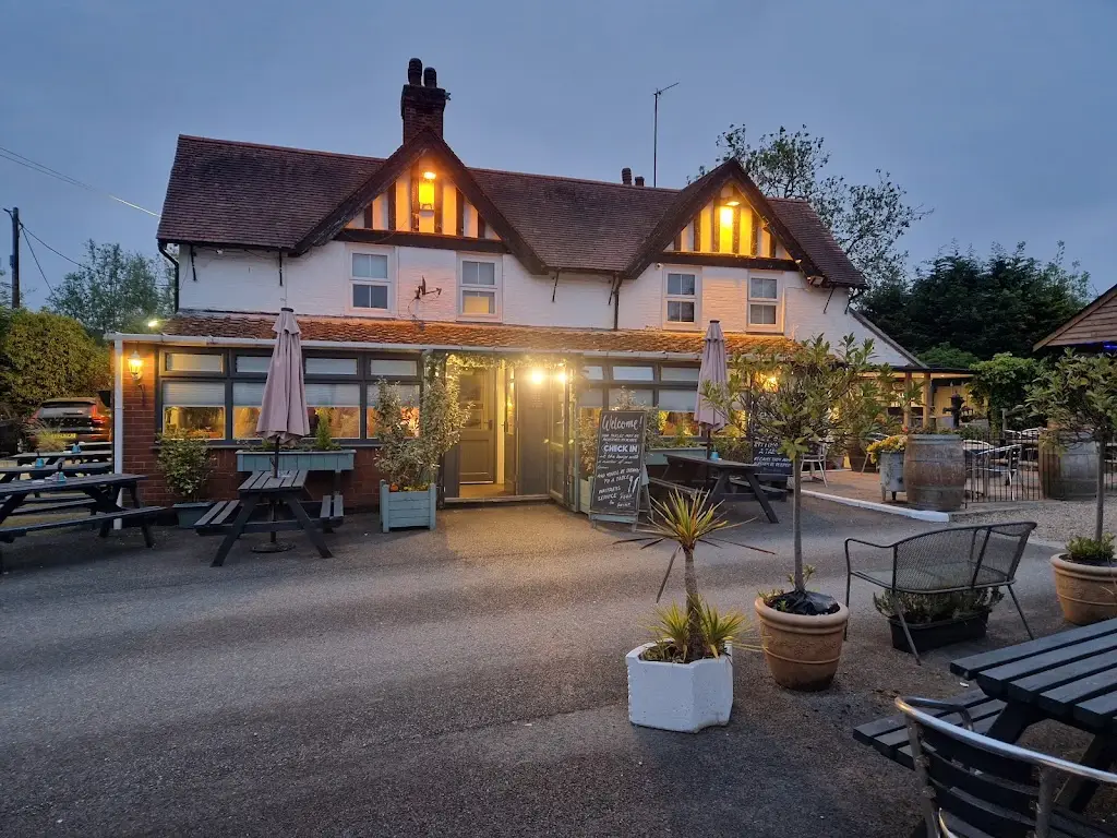 The White Horse Crostwick_Coltishall_slider_image_3