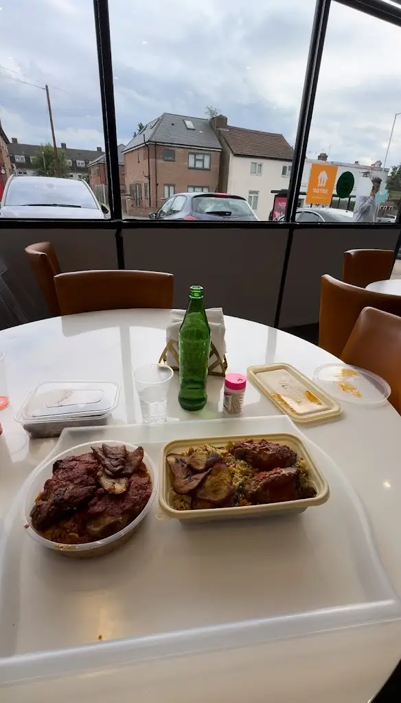 Menu_Vina's Kitchen_Collier Row_image_9