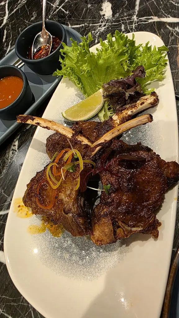 Nash M_Minoa Restaurant_Collier Row_review