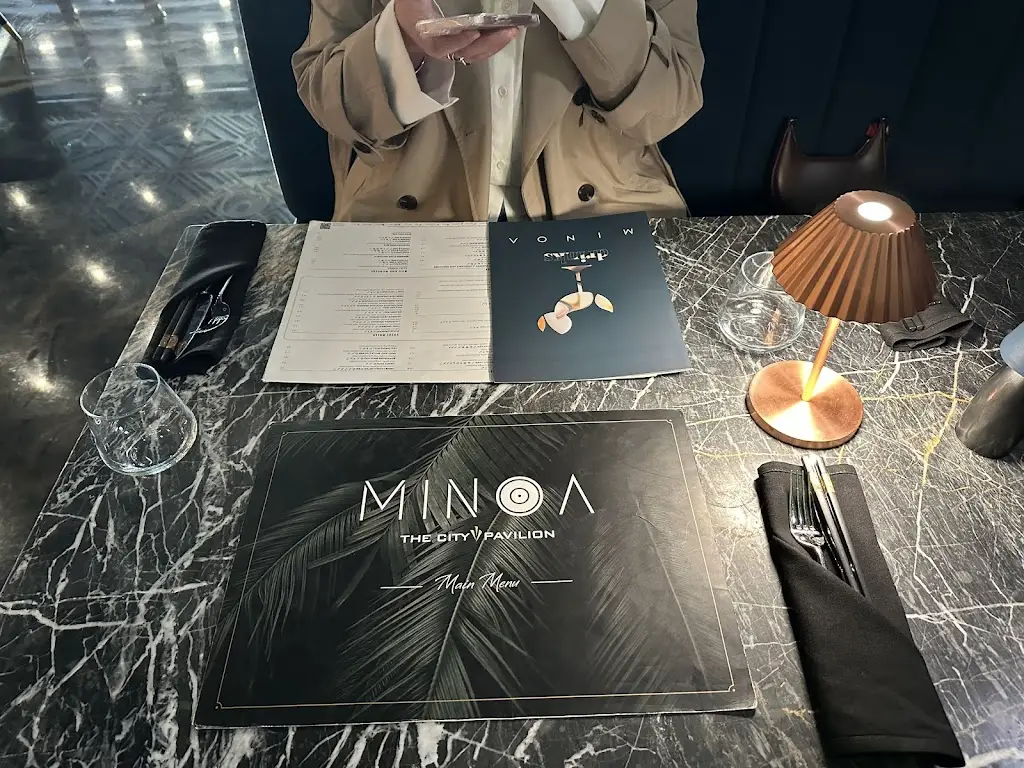 Ash1741_Minoa Restaurant_Collier Row_review