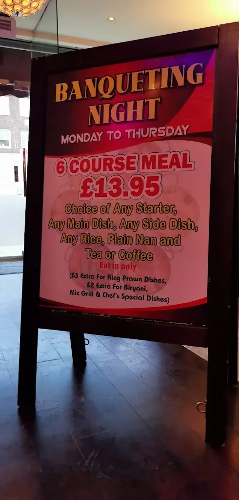 Menu_Light of India_Collier Row_image_4