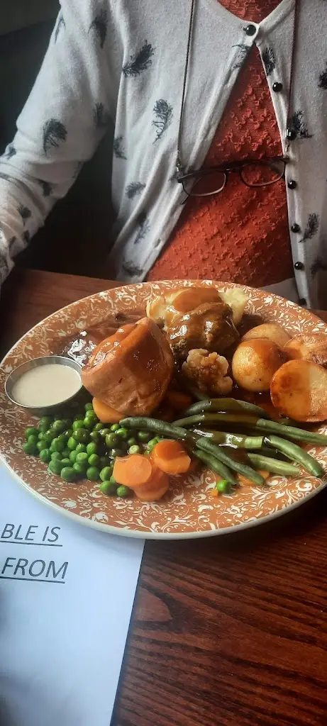 Menu_Aspen Tree_Collier Row_image_8