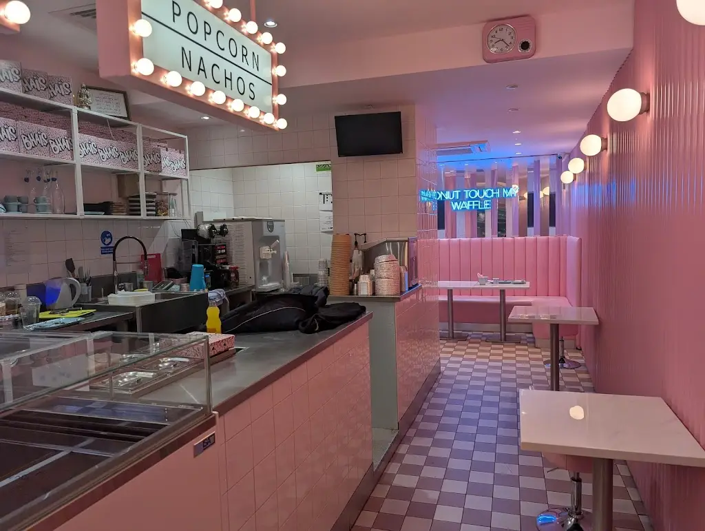 Bhai's Dessert Bar LTD_Collier Row_slider_image_3