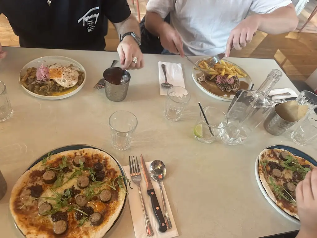 Sophie Leah_Turtle Bay Romford_Collier Row_review