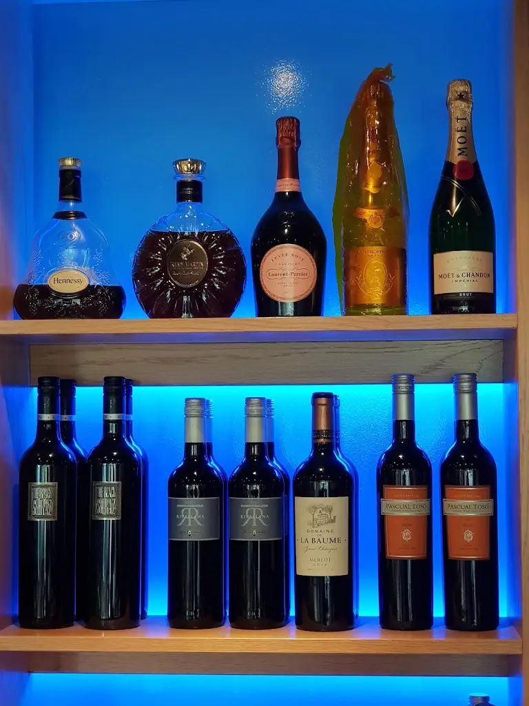 Blue Orchid_Collier Row_slider_image_1