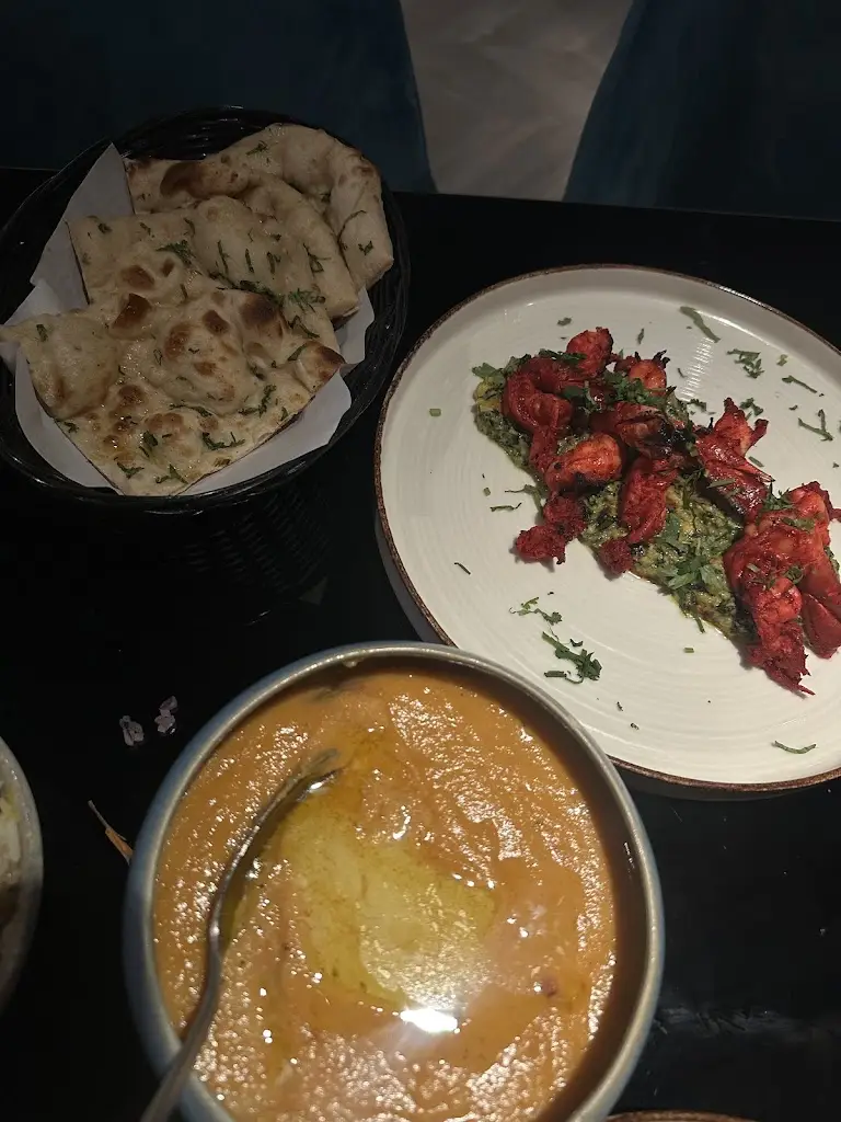 Anisa A_Kenza Indian_Collier Row_recensione