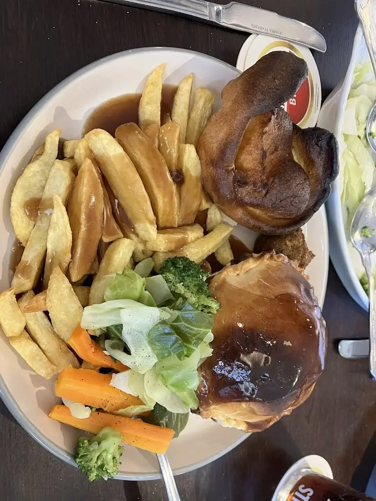 Sally Banerjee_Horse & Groom_Armthorpe_review