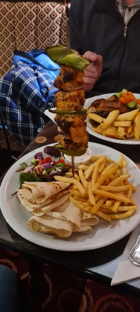 Russ Lawson_Horse & Groom_Armthorpe_review