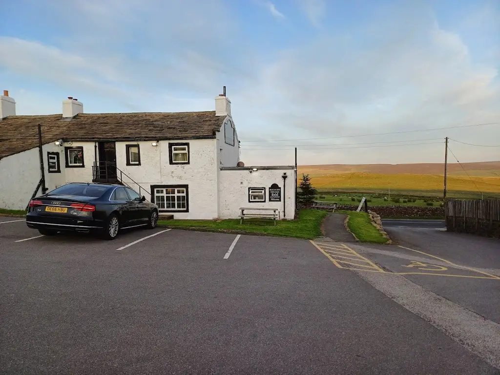 Black Lane Ends Tavern_Colne_slider_image_3