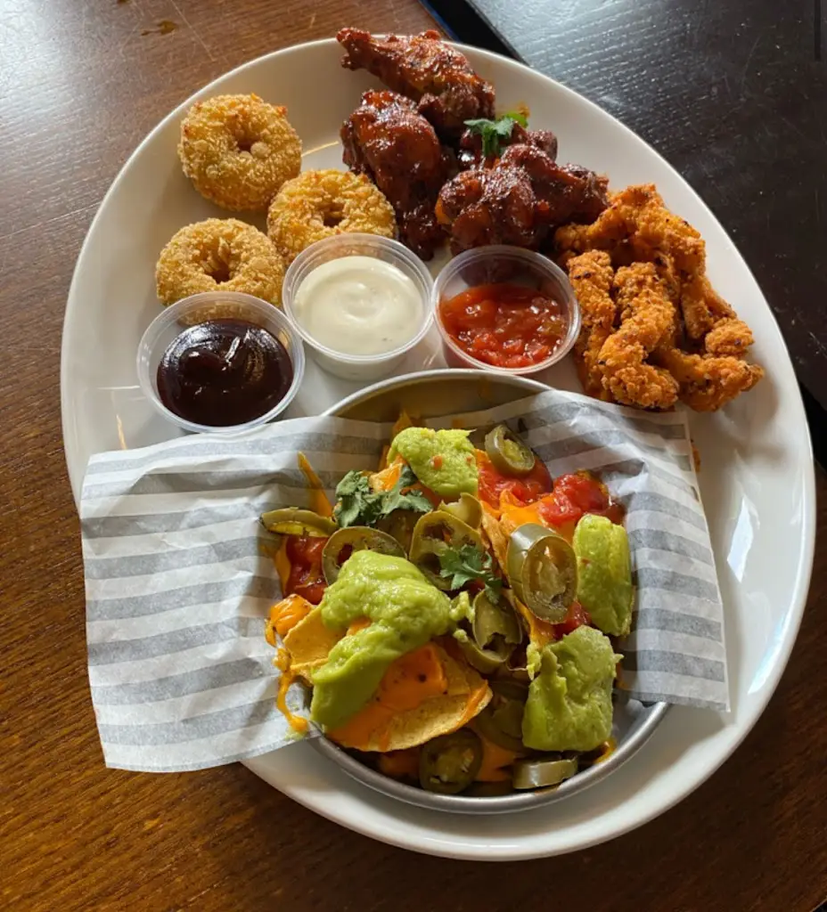 Sophie Thornton_The Morris Dancers_Colne_review