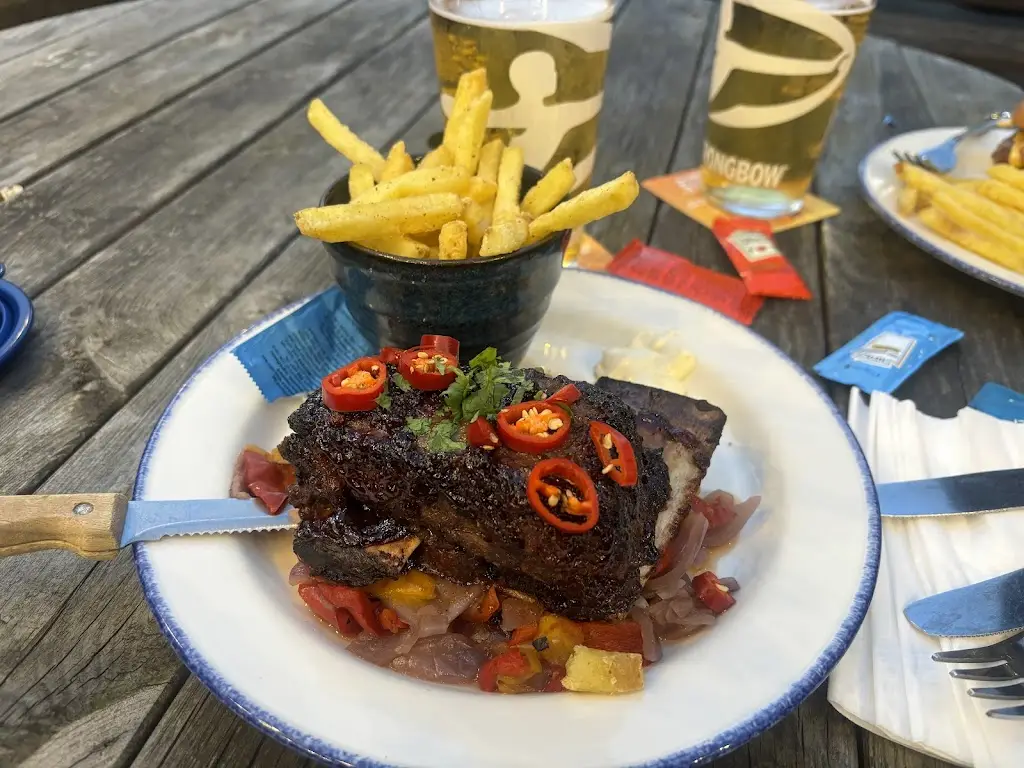 Kirsty Chiu_The Morris Dancers_Colne_review