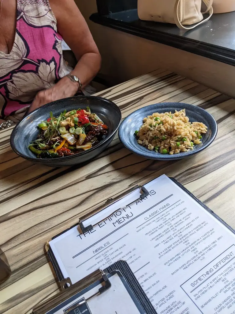 Menu_Emmott Arms_Colne_image_1