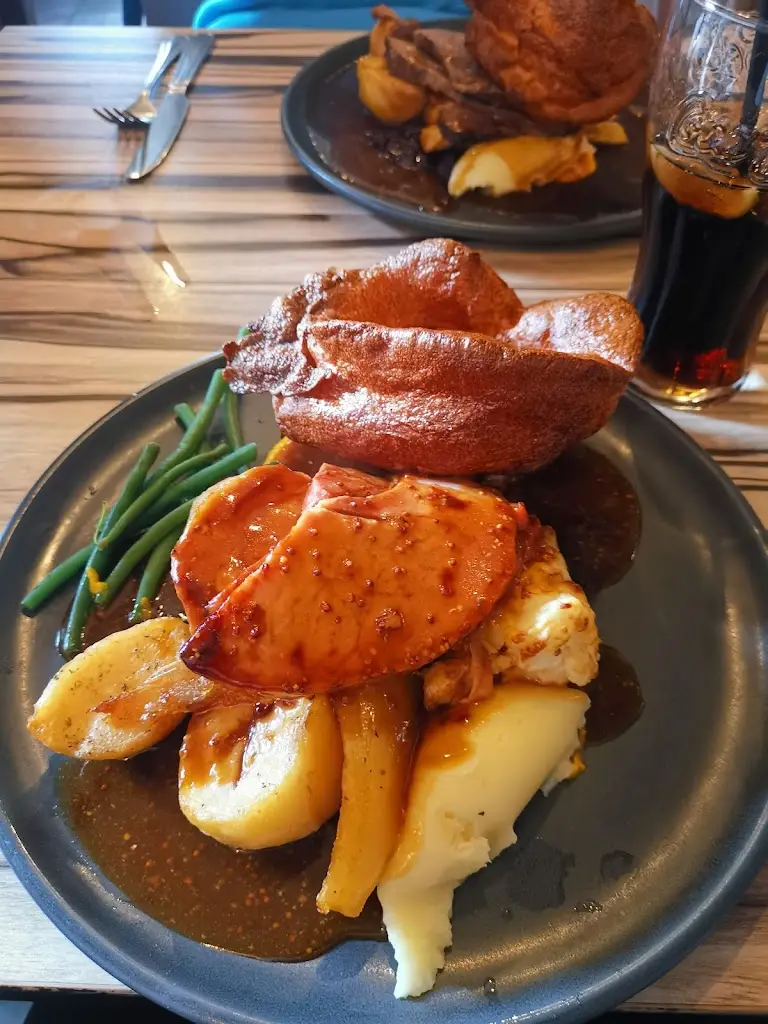 Menu_Emmott Arms_Colne_image_8