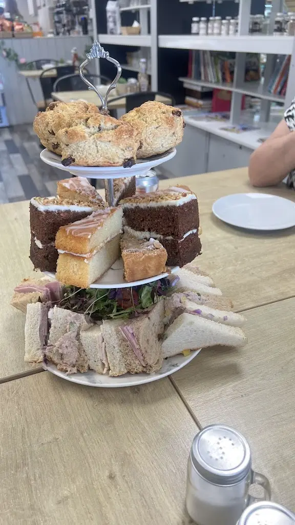 Kelly Wilson_Taste Deli & Bistro_Colne_review