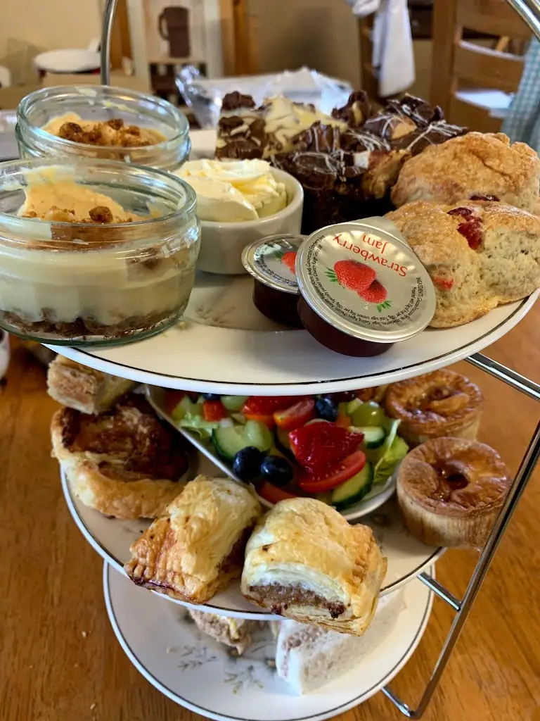 Pavilion Cafe at Alkincoats Park_Colne_slider_image_2