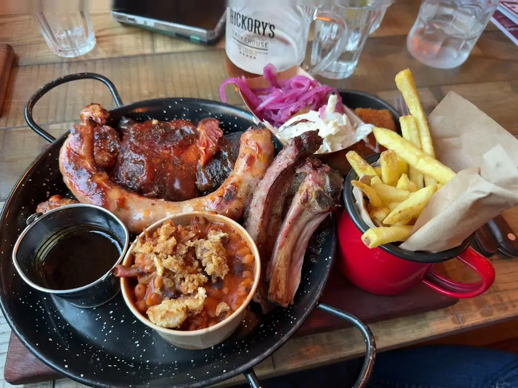 Hickory's Smokehouse Stafford_Colwich_slider_image_2