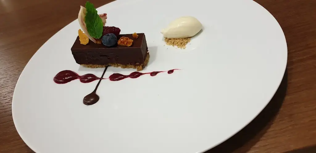 The Riverbank Restaurant_Colwich_slider_image_2