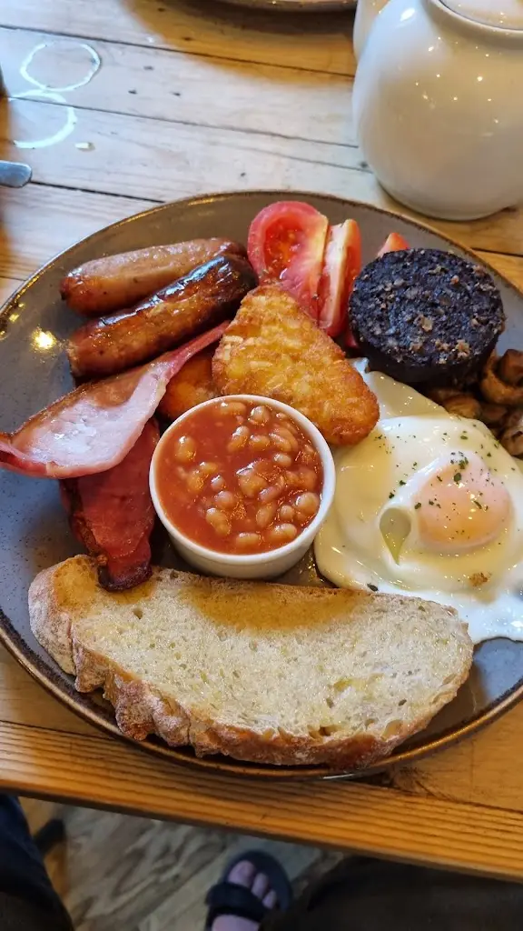 Menu_WHITES AT OAKEDGE_Colwich_image_5