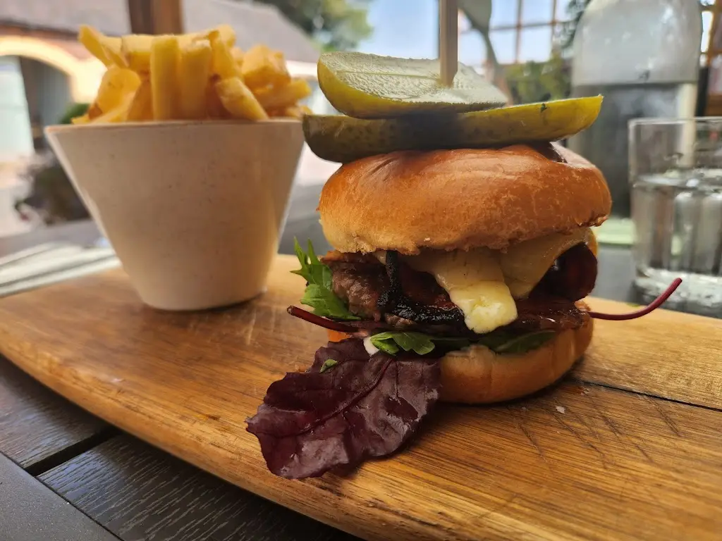 Menu_WHITES AT OAKEDGE_Colwich_image_9