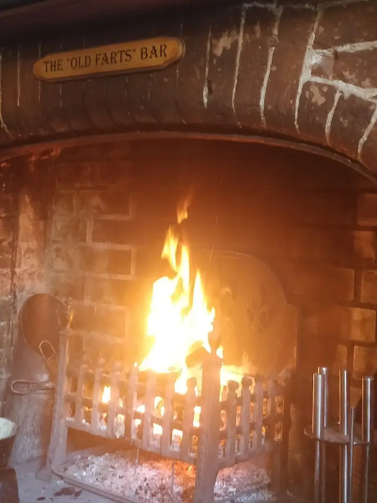 Carol Findell_The Lamb and Flag_Colwich_review