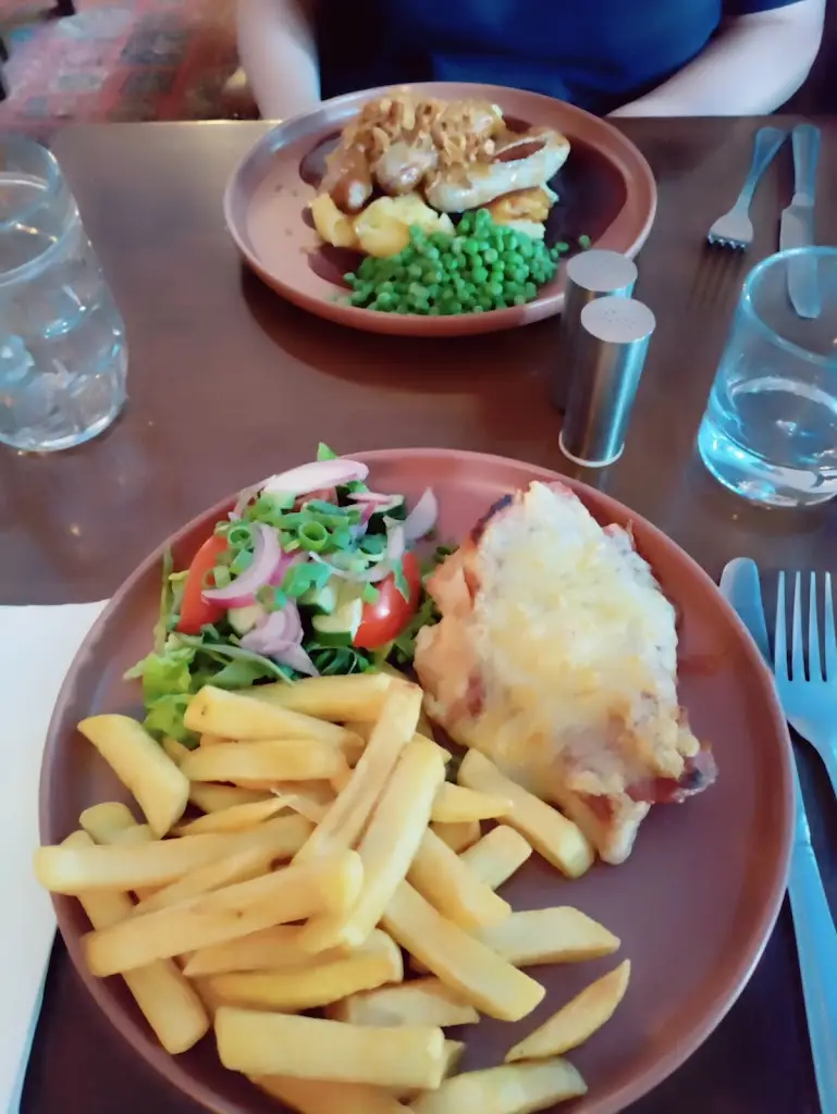 Menu_George and Dragon Hotel_Compton_image_7