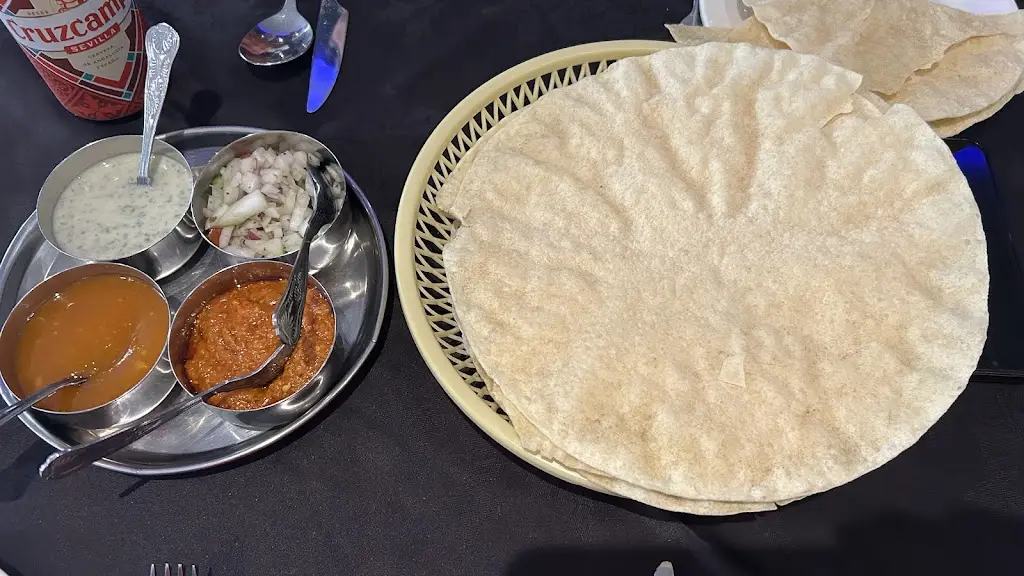 Elisa Winstanley_Banophool Spice_Copmanthorpe_review