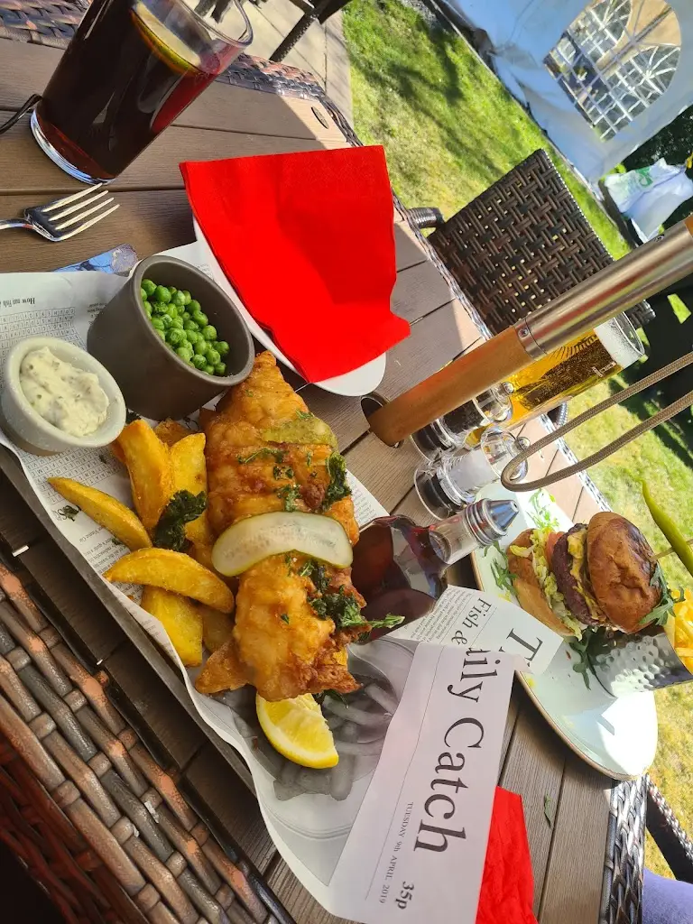 Menu_The Cherry Tree_Copthorne_image_6