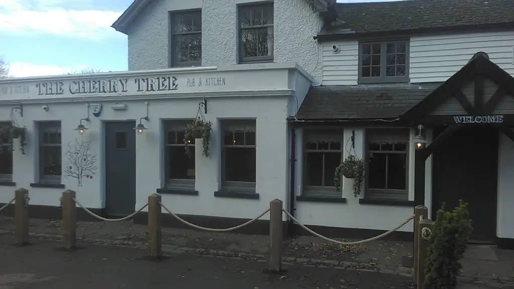 The Cherry Tree_Copthorne_slider_image_2