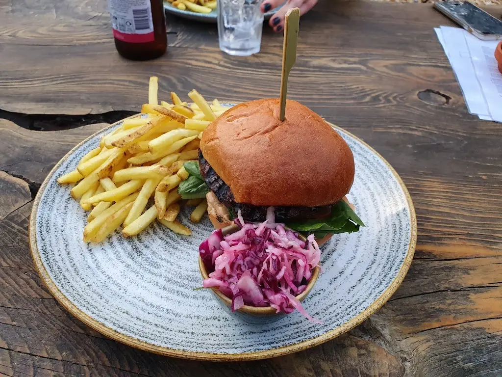 Menu_The Old House Inn_Copthorne_image_9